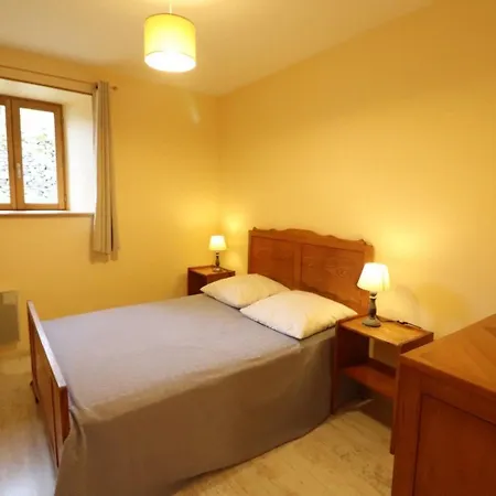 Maison De Caractere Renovee Avec Cheminee, Jardin Et Terrasse Pres De Saint-flour, Ideale Pour Randonnees Et Activites Nautiques. - Fr-1-742-136