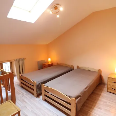 Maison De Caractere Renovee Avec Cheminee, Jardin Et Terrasse Pres De Saint-flour, Ideale Pour Randonnees Et Activites Nautiques. - Fr-1-742-136 Casa de Férias Saint-Flour (Cantal)