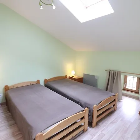 Maison De Caractere Renovee Avec Cheminee, Jardin Et Terrasse Pres De Saint-flour, Ideale Pour Randonnees Et Activites Nautiques. - Fr-1-742-136 Casa de Férias